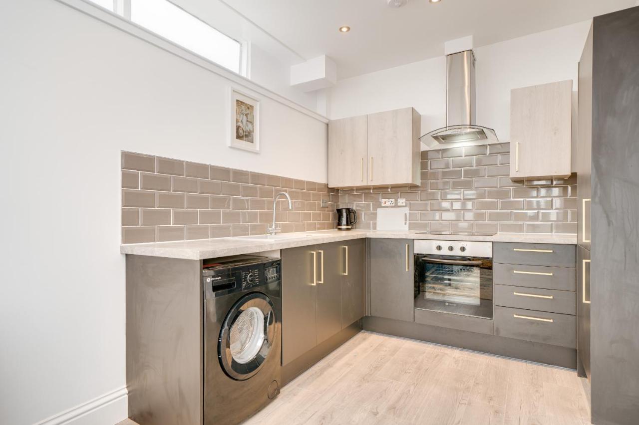 Town House Apartments Wakefield Extérieur photo
